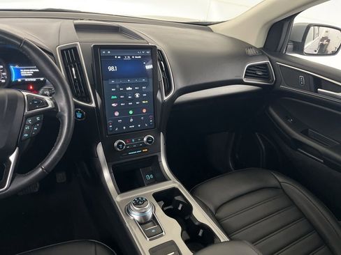 Used 2024 Ford Edge SEL image 33