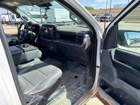 Used 2024 Ford F150 XL RWD image 10