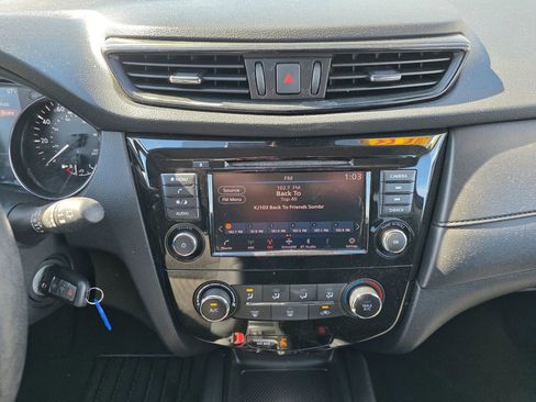 Used 2019 Nissan Rogue S w/ Special Edition Package image 16