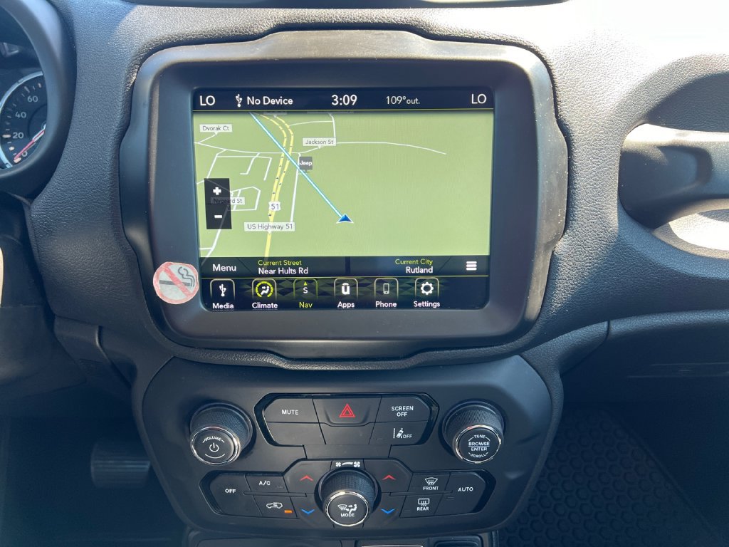 Used 2023 Jeep Renegade Latitude AWD/4WD image 18