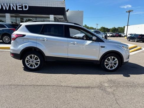 Used 2018 Ford Escape SEL FWD image 5