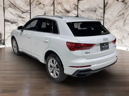Used 2021 Audi Q3 2.0T Premium w/ Convenience Package image 9