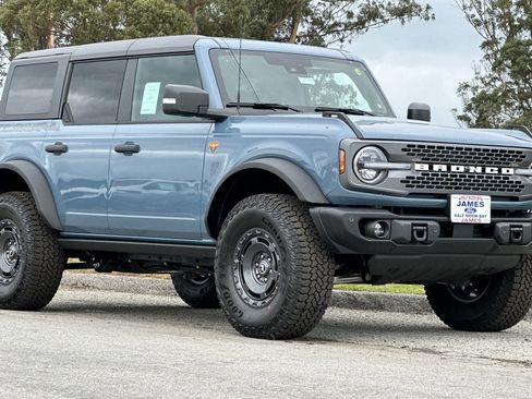 New 2025 Ford Bronco Badlands AWD/4WD image 14