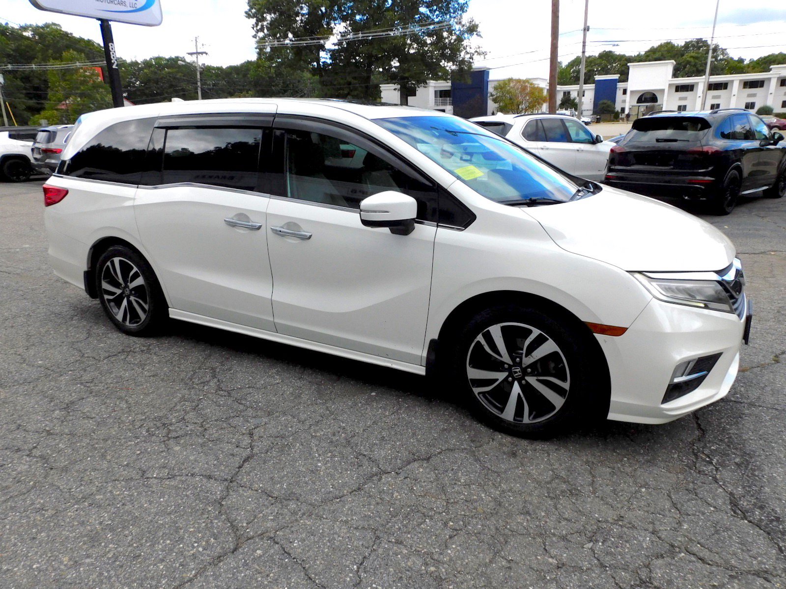 Used 2018 Honda Odyssey Elite image 7