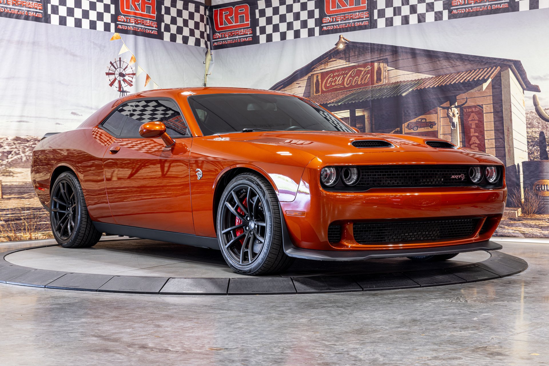 Used 2023 Dodge Challenger SRT Hellcat RWD image 1