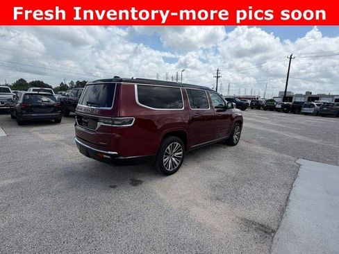 Used 2024 Jeep Grand Wagoneer L Series III image 3