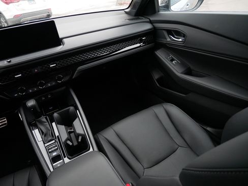 Certified 2025 Honda Accord Sport image 11