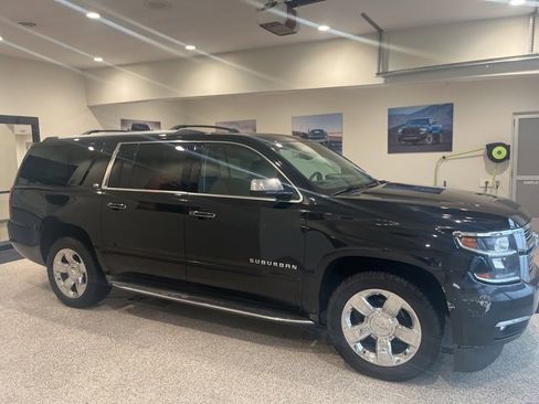 Used 2015 Chevrolet Suburban LTZ image 1