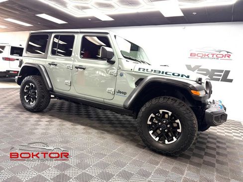 Used 2024 Jeep Wrangler Unlimited Rubicon 4xe w/ Convenience Group AWD/4WD image 1