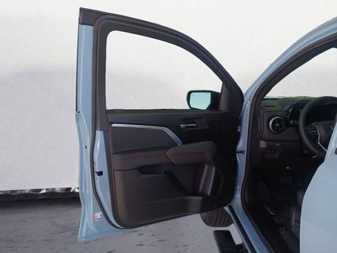 New 2025 Chevrolet Colorado Z71 w/ Technology Package image 10