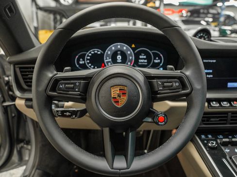 Used 2025 Porsche 911 Carrera image 15