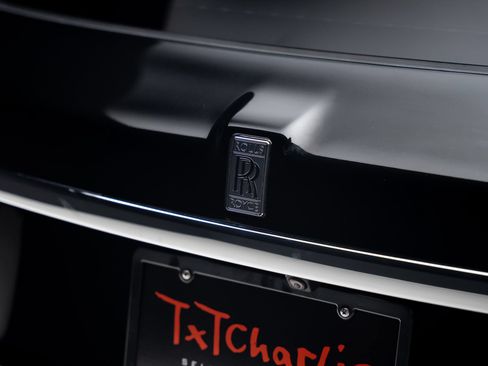 Used 2022 Rolls-Royce Cullinan w/ Technology Package AWD/4WD image 31