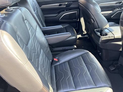 Used 2022 Kia Telluride SX w/ SX Prestige Package image 22