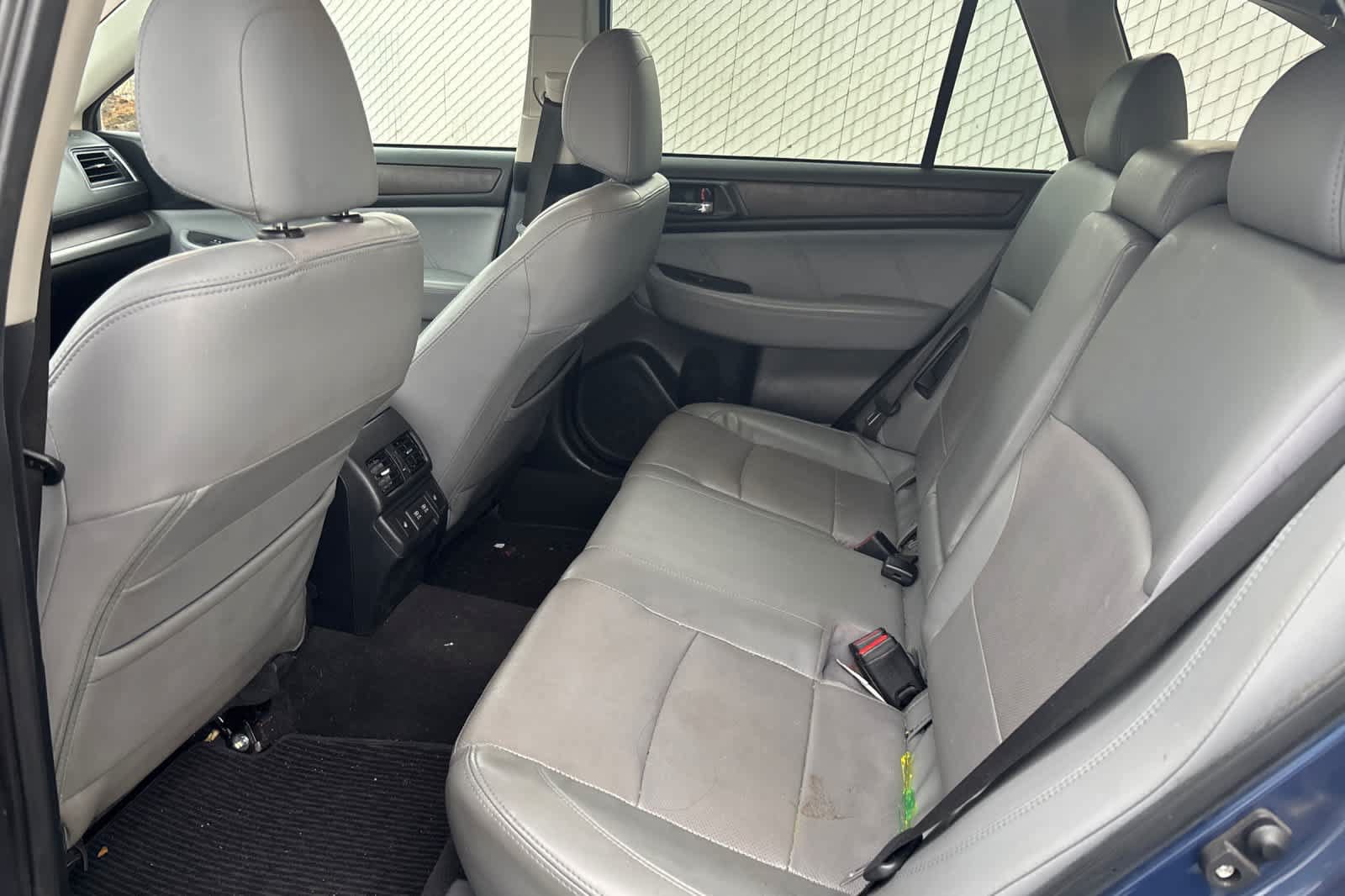 Used 2019 Subaru Outback 2.5i Limited AWD/4WD image 4
