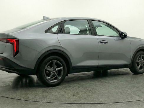 Used 2025 Kia K4 LXS image 9