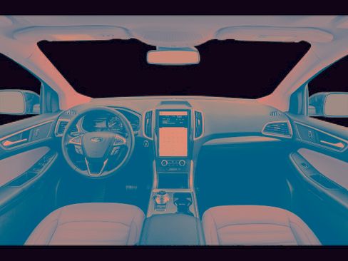 Certified 2024 Ford Edge SEL image 5