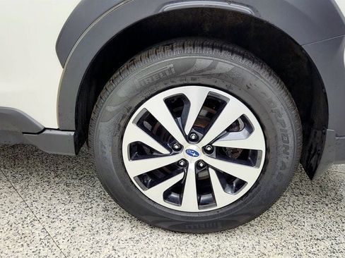 Used 2024 Subaru Outback Premium image 9