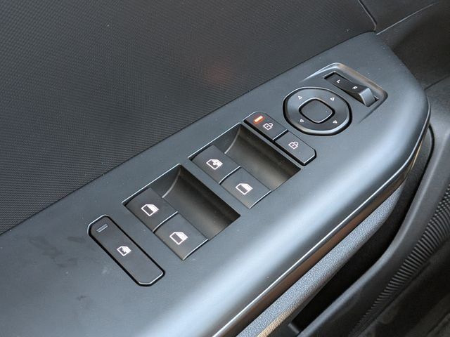 New 2026 Kia K4 FWD image 24