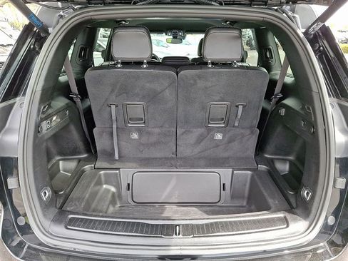 Used 2024 Jeep Grand Cherokee L Laredo image 30