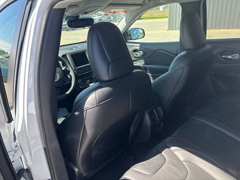 Used 2023 Jeep Cherokee Altitude Lux AWD/4WD image 14