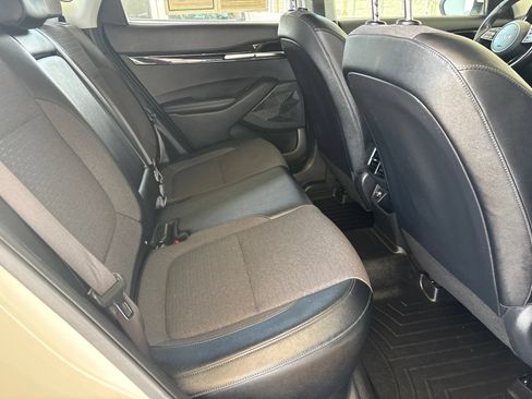 Used 2023 Kia Seltos S AWD/4WD image 16