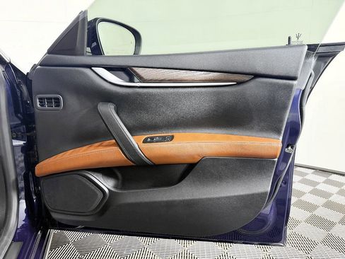 Used 2017 Maserati Ghibli S RWD image 50