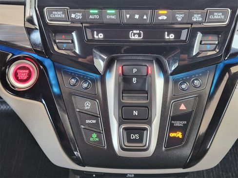 Certified 2024 Honda Odyssey Elite image 18