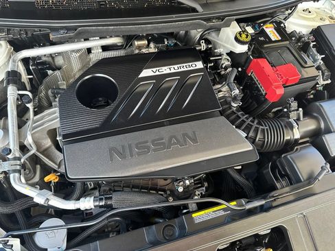 Used 2023 Nissan Rogue SL AWD/4WD image 44