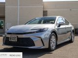 Used 2025 Toyota Camry LE image 3