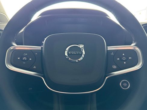 New 2025 Volvo XC40 B5 Core w/ Protection Package Premier image 23
