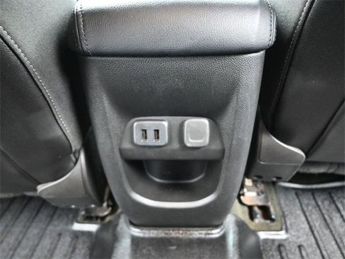 Used 2017 Chevrolet Colorado Z71 image 27