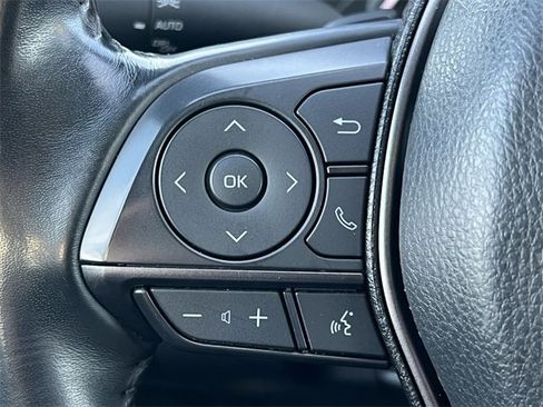 Used 2023 Toyota Camry SE image 19