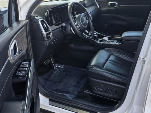Used 2022 Kia Sorento SX Prestige AWD/4WD image 17