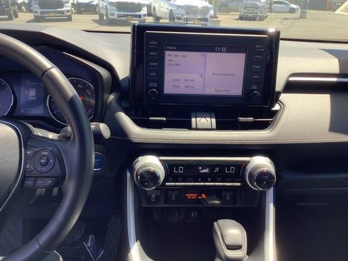 Used 2019 Toyota RAV4 XLE w/ Convenience Package AWD/4WD image 17