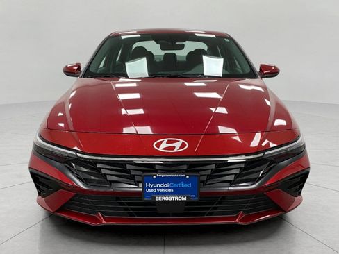 Certified 2025 Hyundai Elantra SEL image 10