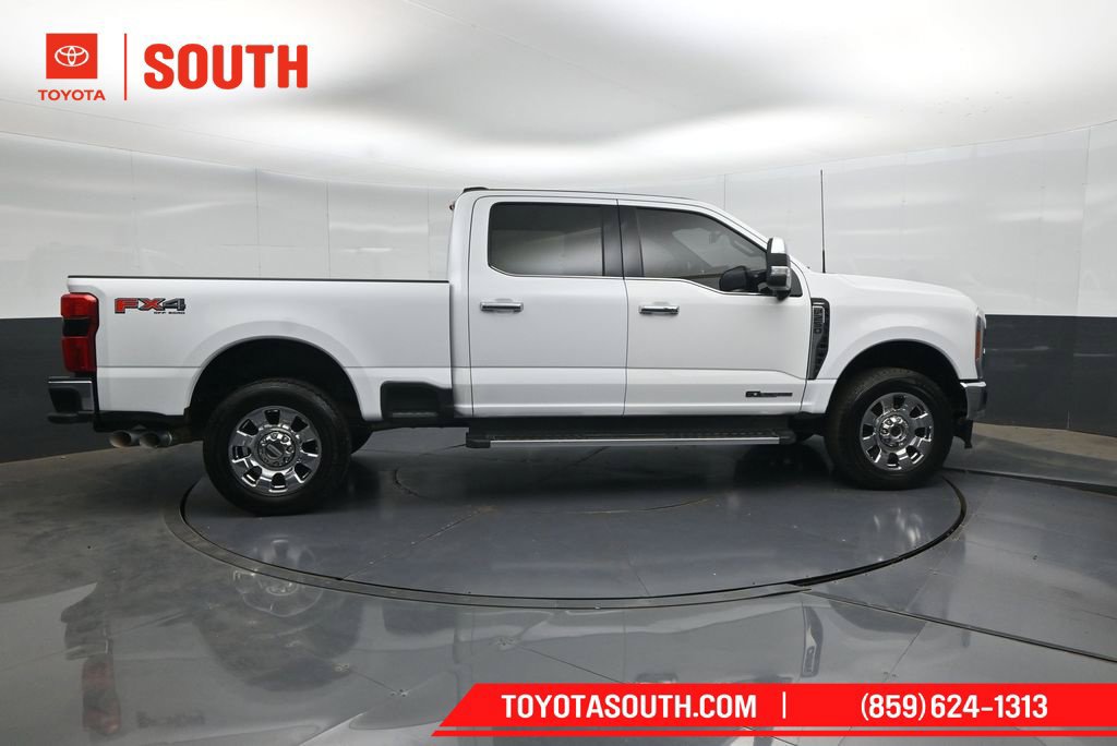 Used 2023 Ford F250 Lariat w/ Chrome Package AWD/4WD image 3