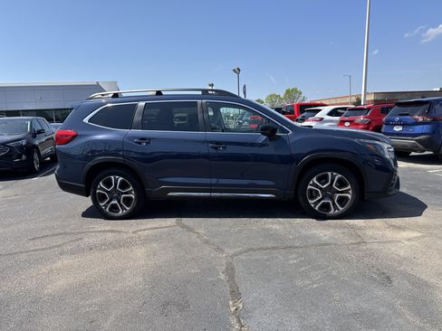 Used 2024 Subaru Ascent Limited image 2