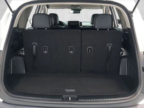 Used 2022 Kia Telluride LX AWD/4WD image 6