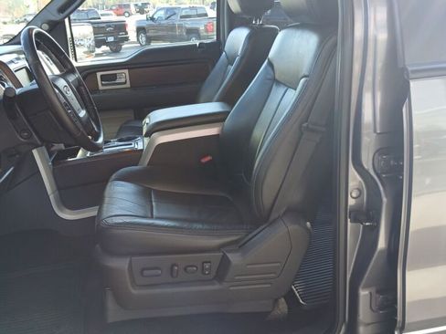 Used 2013 Ford F150 Lariat w/ Lariat Chrome Pkg image 32