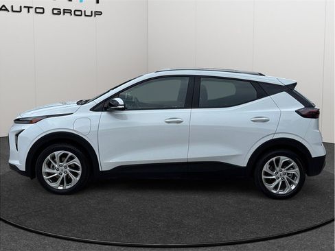 Used 2023 Chevrolet Bolt EUV LT FWD image 5