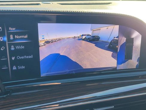 Certified 2023 Cadillac Escalade Premium Luxury w/ LPO, Radiant Package image 17