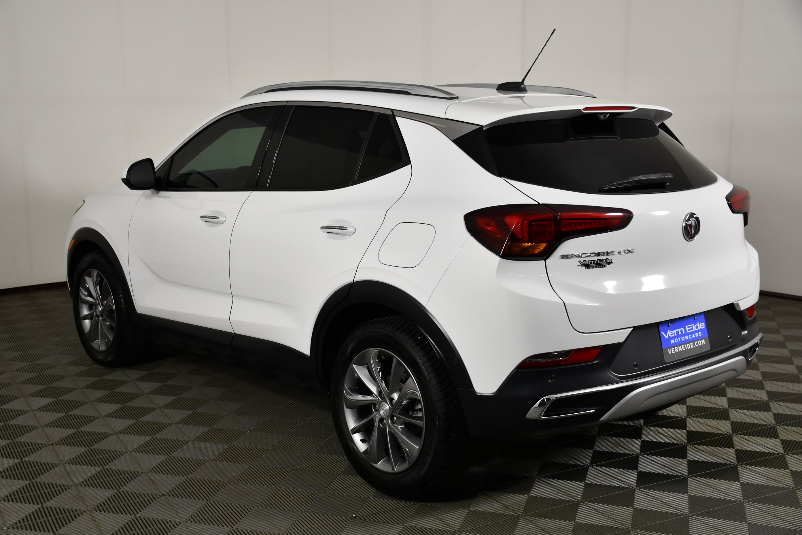 Used 2022 Buick Encore GX Essence w/ Advanced Technology Package FWD image 8