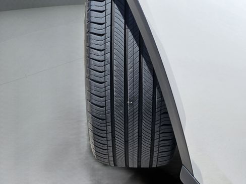 Certified 2025 Mercedes-Benz GLC 300 4MATIC image 27