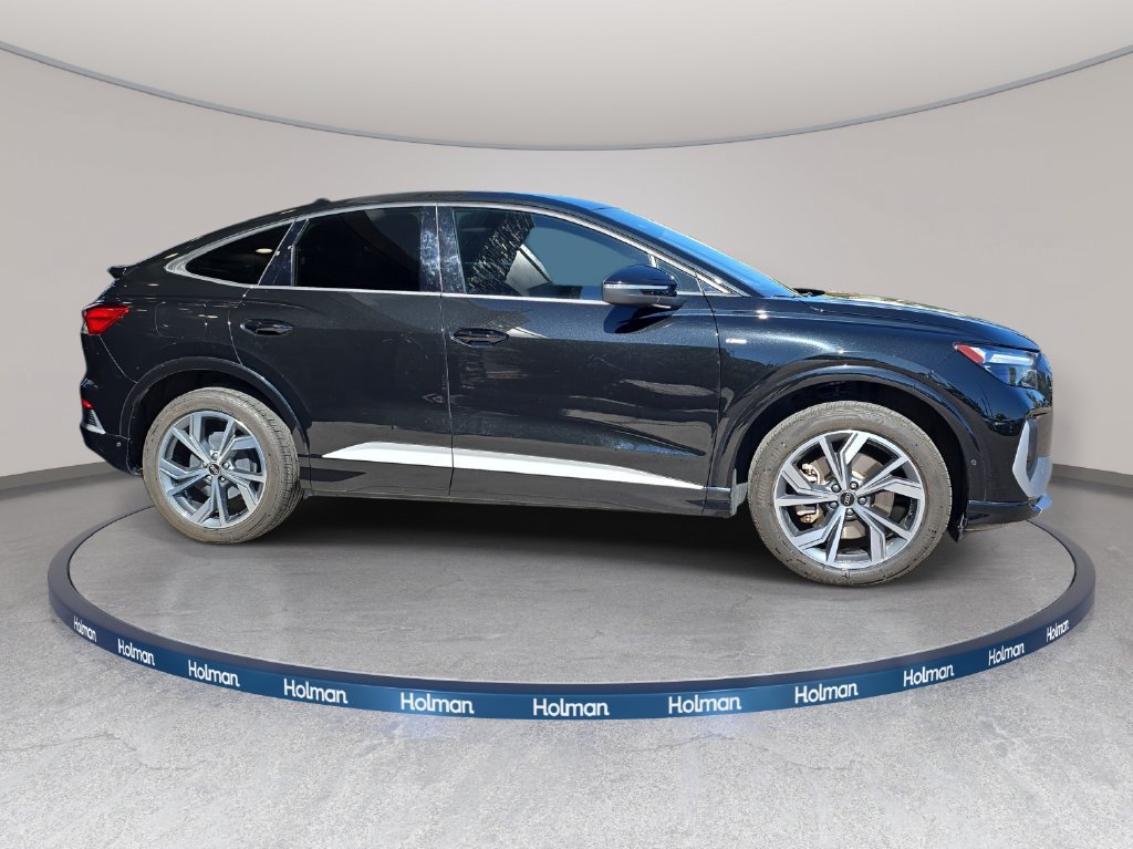 Used 2023 Audi Q4 e-tron Premium Plus AWD/4WD image 5