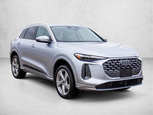 New 2026 Audi Q5 Premium Plus AWD/4WD image 3
