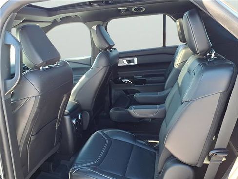 Used 2023 Ford Explorer ST w/ Equipment Group 401A image 9