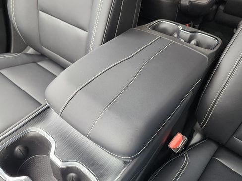 New 2026 GMC Acadia Elevation w/ Black Edition image 32