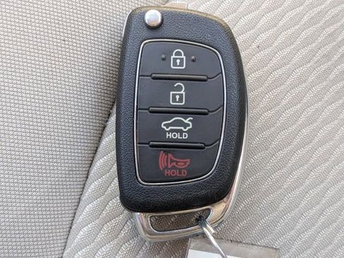 Used 2017 Hyundai Sonata SE image 33