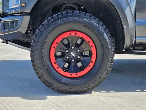 Used 2018 Ford F150 Raptor w/ Equipment Group 802A Luxury image 24