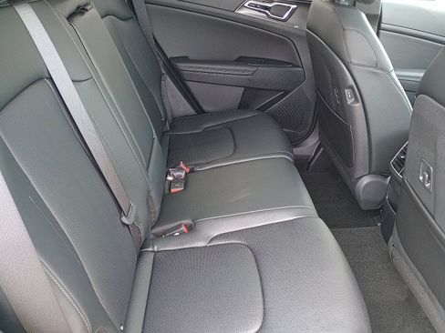 New 2026 Kia Sportage SX image 8